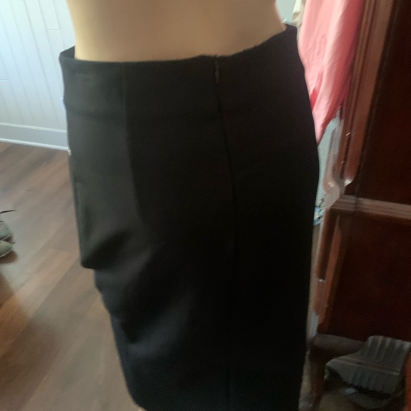 Zara Skirt - Picture 3 of 5
